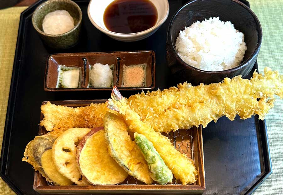 Conger eel tempura Mixed set