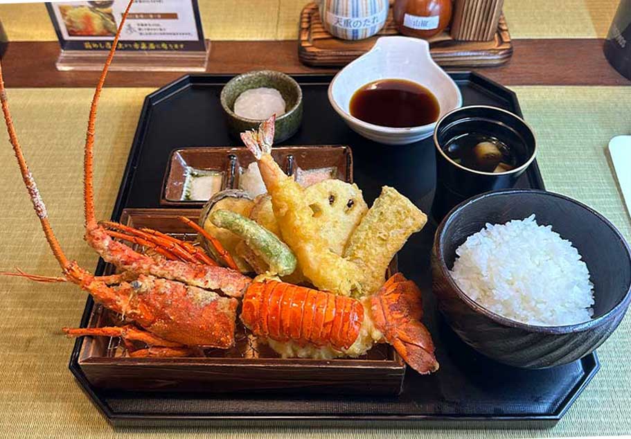 spiny lobster tempura Mixed set